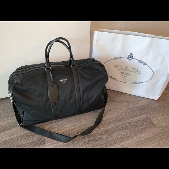 gucci portfolio clutch